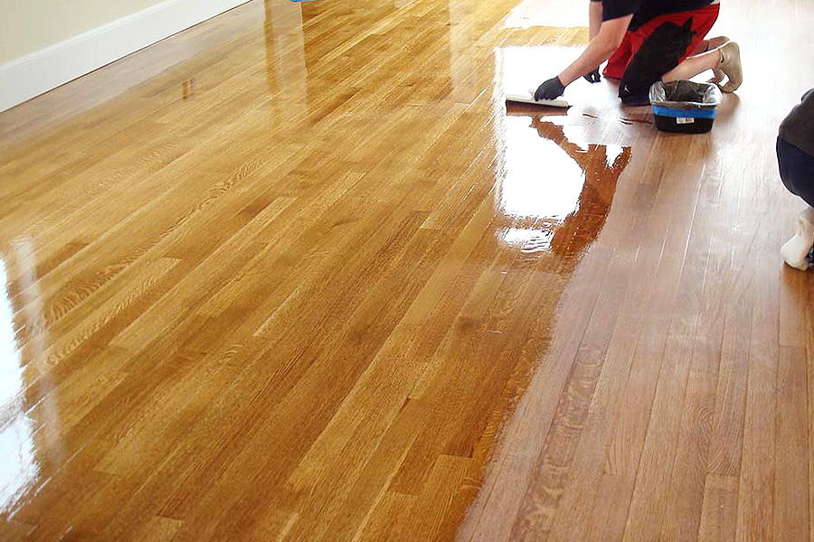 Hardwood floor refinishing & sanding